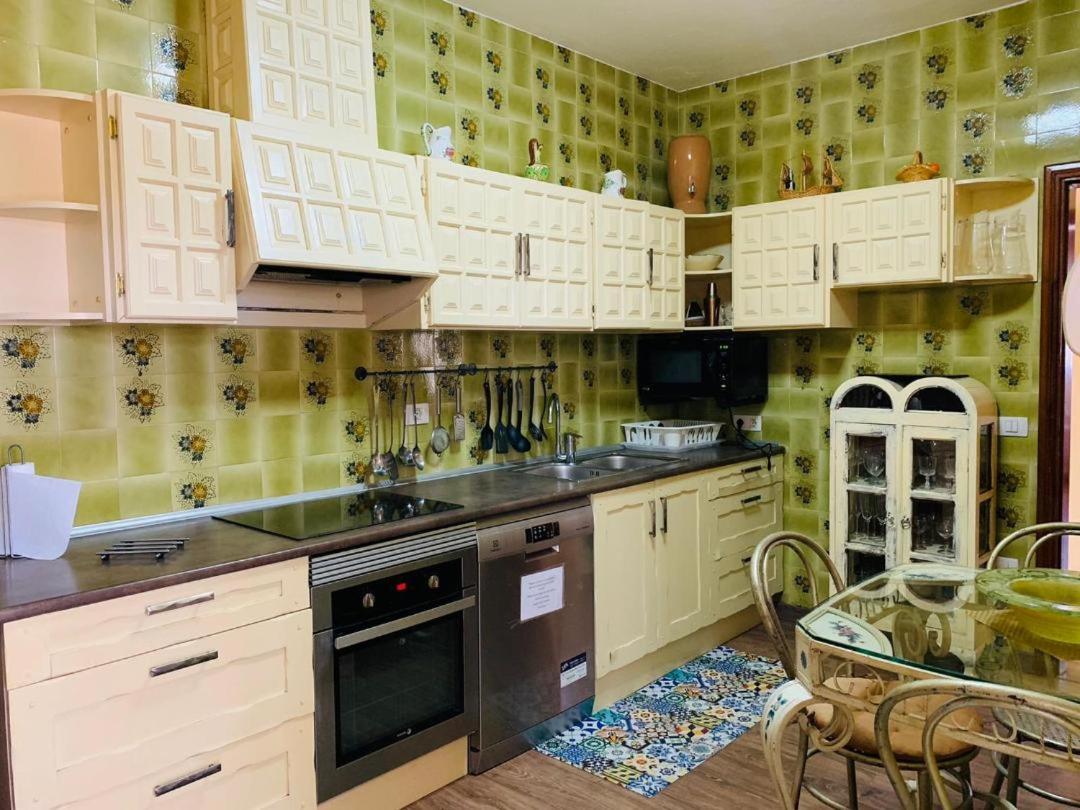 Vivienda Vacacional Tinizara Arona  Esterno foto